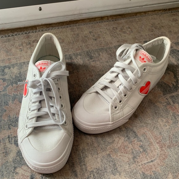 adidas Originals Shoes - Adidas Nizza Trefoil Heart Logo